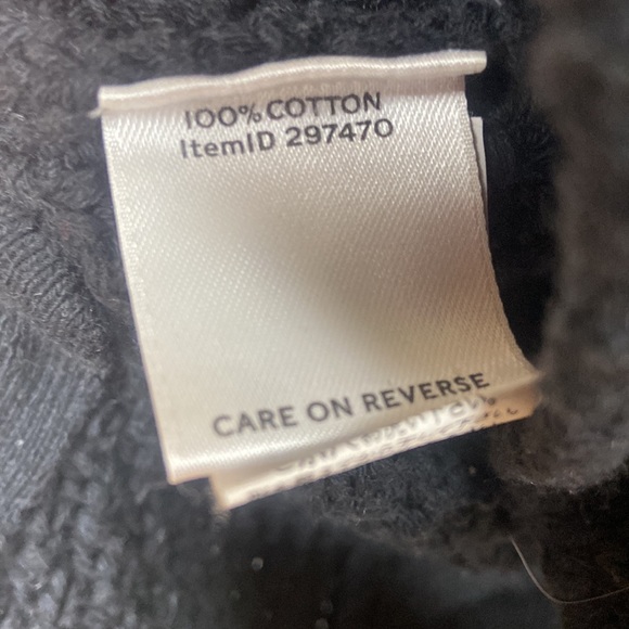 LL Bean Signature Fisherman Sweater - Picture 6 of 7